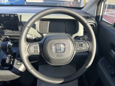 フリード(ホンダ)登録済未使用車 内外装写真他２