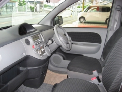 シエンタ(トヨタ)中古車 前席内装