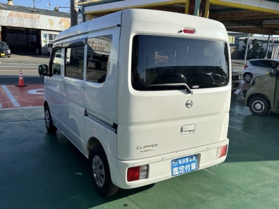 NV１００クリッパー(ニッサン)中古車 後方