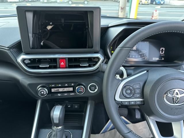ライズ(トヨタ)新車見本展示無 14