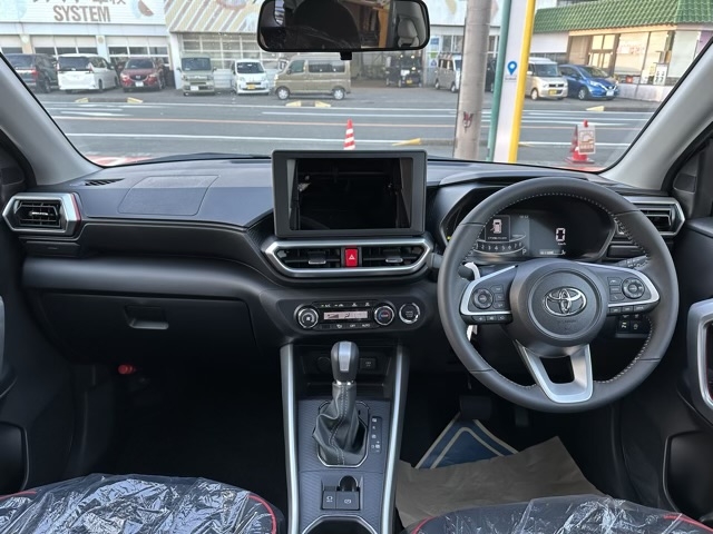 ライズ(トヨタ)新車見本展示無 5