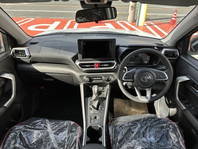 ライズ(トヨタ)新車見本展示無 5