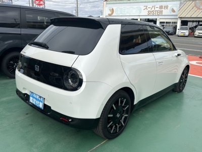 HONDA e(ホンダ)中古車 内外装写真他２