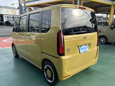 新型N-BOX(ホンダ)届出済未使用車 後方