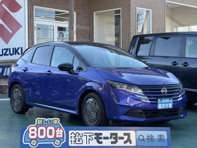 ノート(ニッサン)ディーラ-試乗車 全体