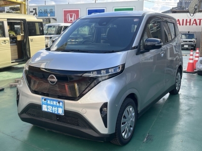 サクラ(ニッサン)中古車 前方