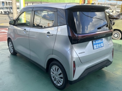 サクラ(ニッサン)中古車 後方