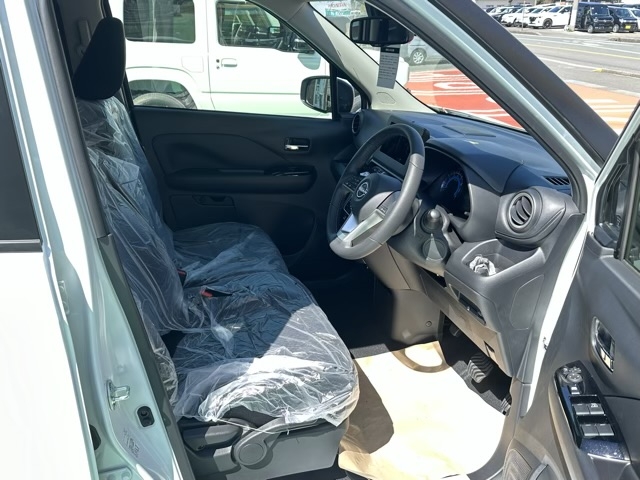 デイズ(ニッサン)新車見本展示無 14