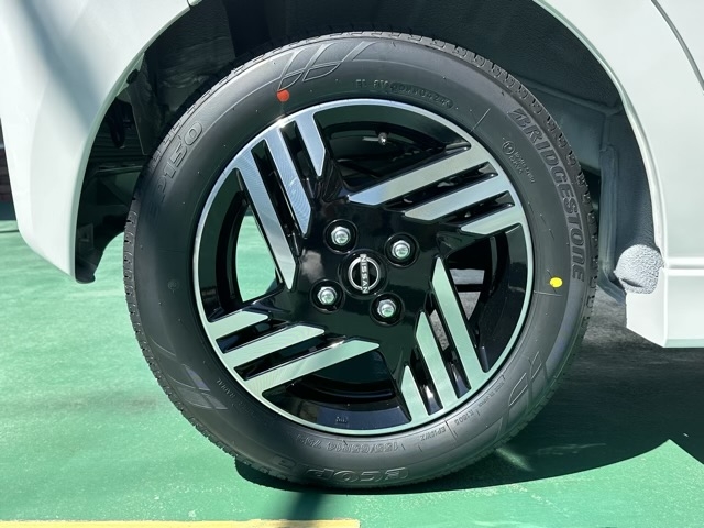デイズ(ニッサン)新車見本展示無 4