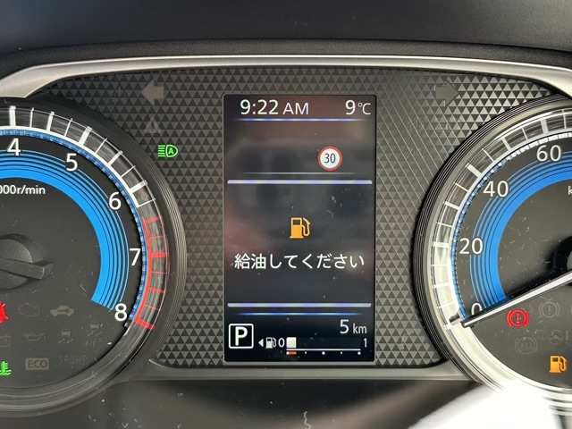 デイズ(ニッサン)新車見本展示無 21