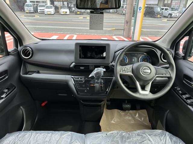 デイズ(ニッサン)新車見本展示無 5