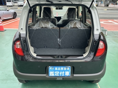 ラパンLC(スズキ)届出済未使用車 内外装写真他