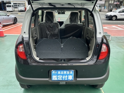 ラパンLC(スズキ)届出済未使用車 内外装写真他１