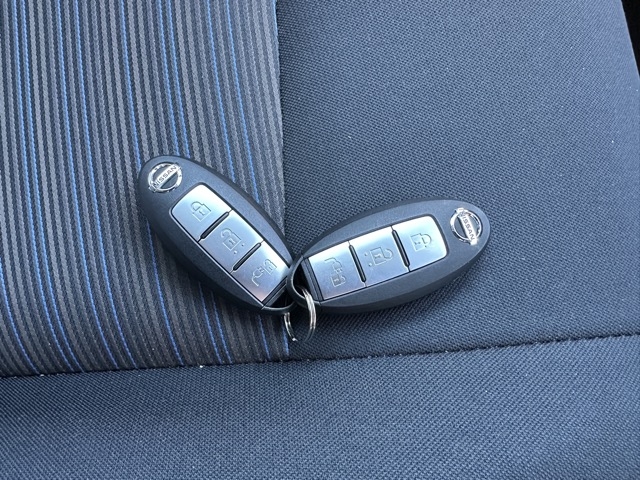 リーフ(ニッサン)中古車 28