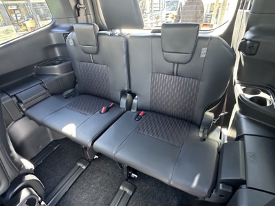 ノア(トヨタ)登録済未使用車 内外装写真