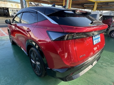 アリア(ニッサン)中古車 後方