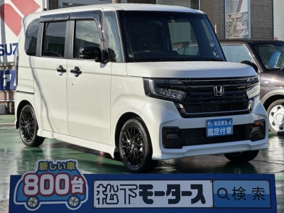N-BOXカスタム(ホンダ)中古車 全体