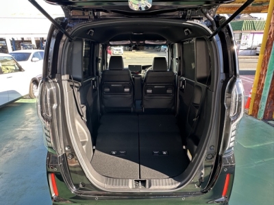 N-BOXカスタム(ホンダ)中古車 内外装写真他１