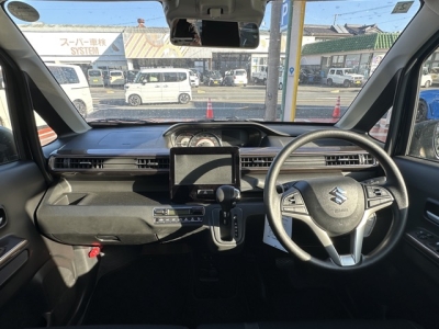 ワゴンRカスタムＺ(スズキ)中古車 後席から見た前席