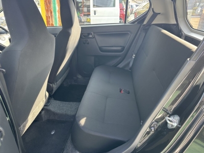 ミライース(ダイハツ)中古車 後席内装