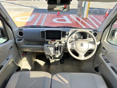 エブリイワゴン(スズキ)中古車 後席から見た前席