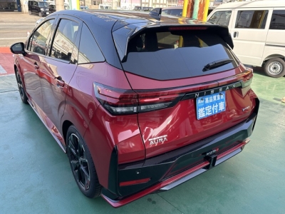 オーラ(ニッサン)中古車 後方