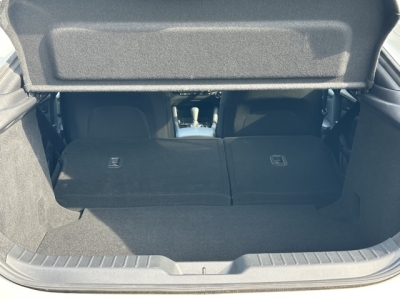 MAZDA3 ファストバック(マツダ)中古車 内外装写真他２