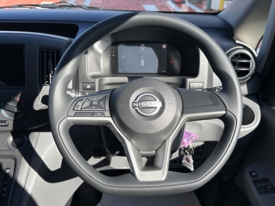NV200バネットバン(ニッサン)登録済未使用車 内外装写真