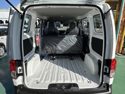 NV200バネットバン(ニッサン)登録済未使用車 内外装写真他