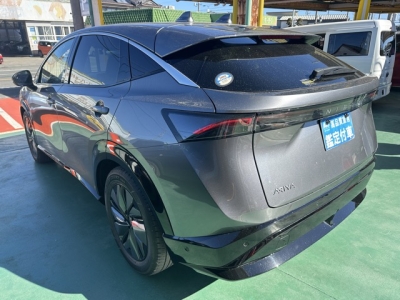 アリア(ニッサン)中古車 後方