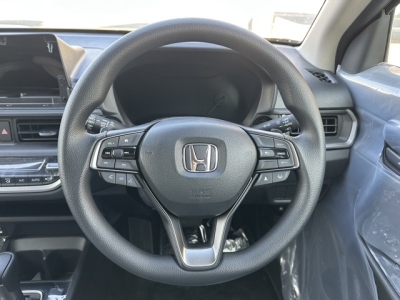 WR-V(ホンダ)登録済未使用車 内外装写真他