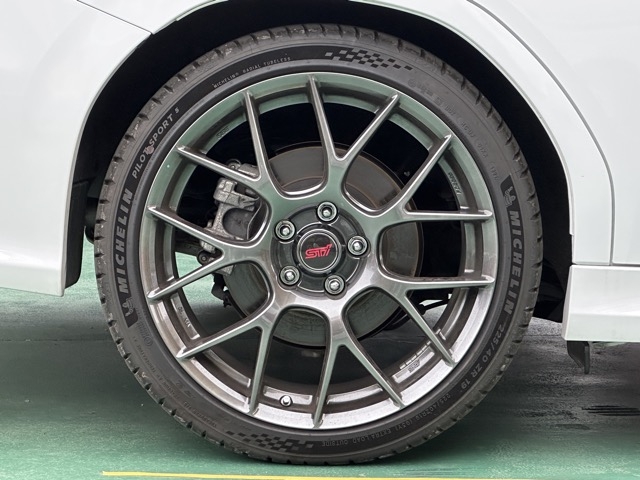 レヴォーグ(スバル)中古車 14