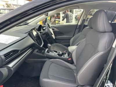 インプレッサ(スバル)レンタＵＰ 前席内装