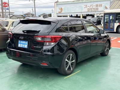 インプレッサスポーツ(スバル)中古車 内外装写真他２