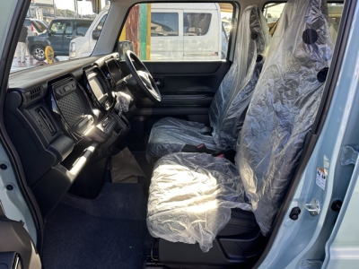 ハスラー(スズキ)届出済未使用車 前席内装
