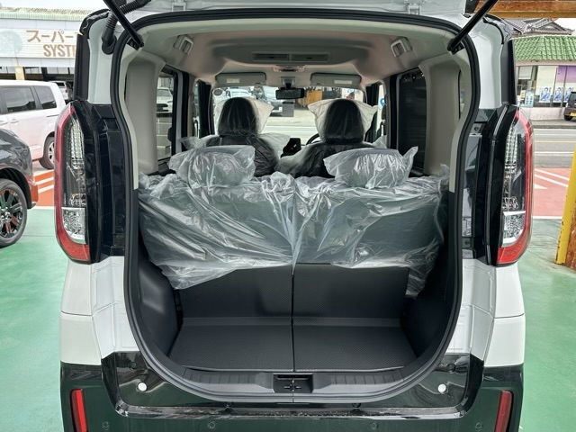 デリカミニ(三菱)届出済未使用車 16