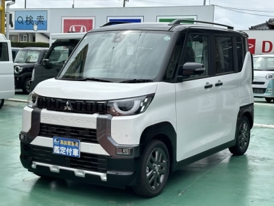 デリカミニ(三菱)届出済未使用車 前方