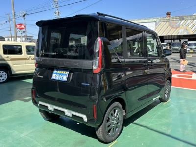 デリカミニ(三菱)届出済未使用車 前席内装