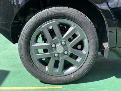 デリカミニ(三菱)届出済未使用車 後席内装