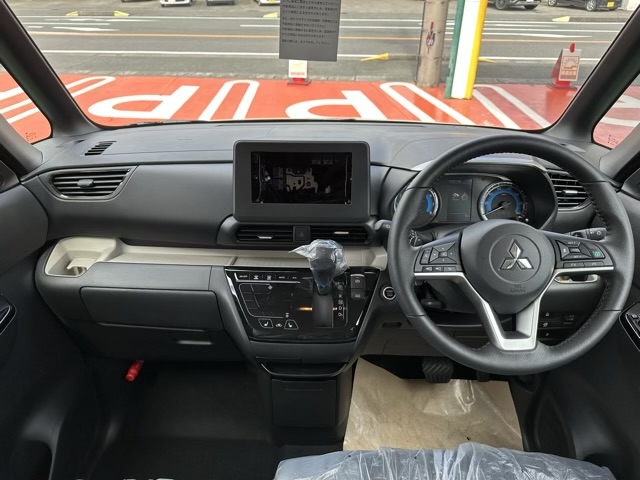 デリカミニ(三菱)届出済未使用車 6