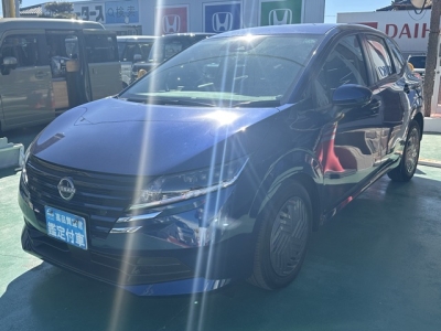 ノート(ニッサン)中古車 前方
