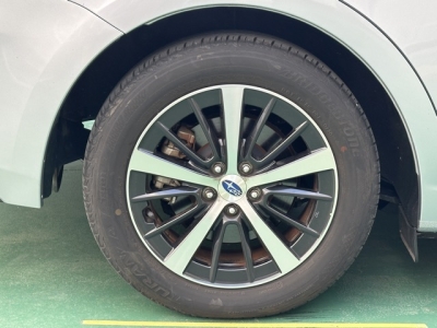 インプレッサG4(スバル)中古車 内外装写真他２