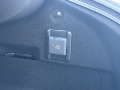クラウンクロスオーバー(トヨタ)中古車 内外装写真他２
