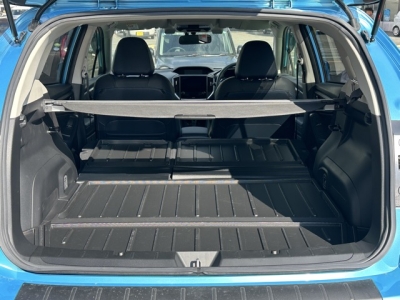 XV(スバル)中古車 内外装写真他２