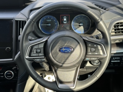 XV(スバル)中古車 内外装写真