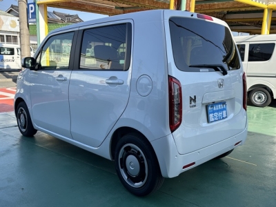 N-WGN(ホンダ)ディーラ-試乗車 後方