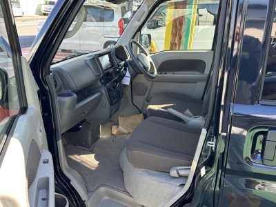 エブリイバンのOEM(スズキ)中古車 前席内装