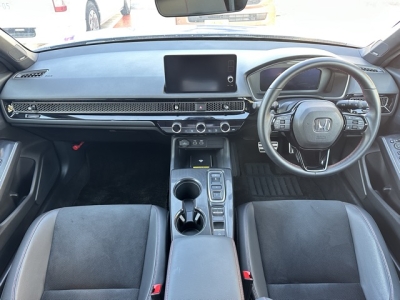 シビック(ホンダ)中古車 後席から見た前席