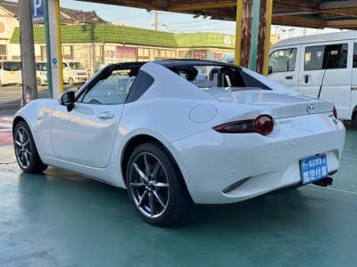ロードスターRF(マツダ)中古車 後方