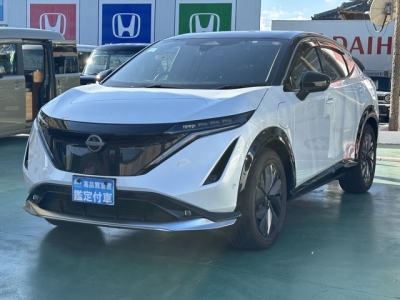 アリア(ニッサン)中古車 前方